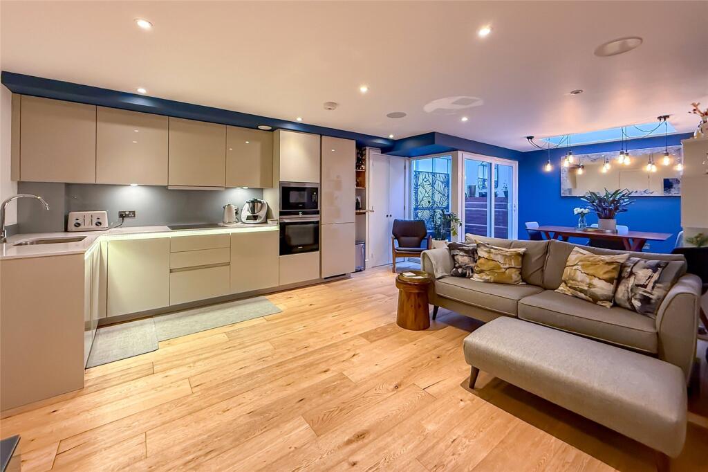 Lower Dagnall Street, St. Albans, Hertfordshire, AL3 - View 2