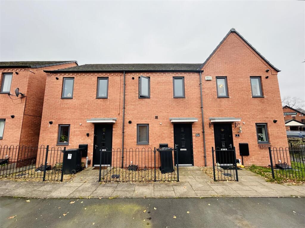 Main image of property: 4 Donington Grove, Wolverhampton