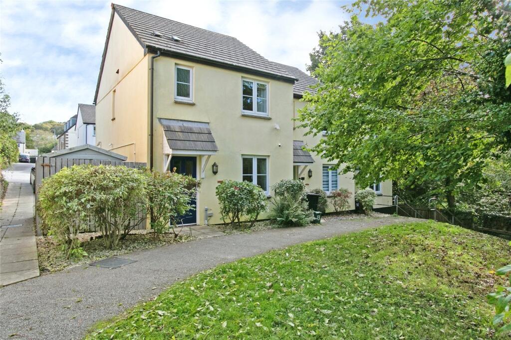 3-bed terraced on Beechwood Parc, Truro, Cornwall, TR1, £300,000