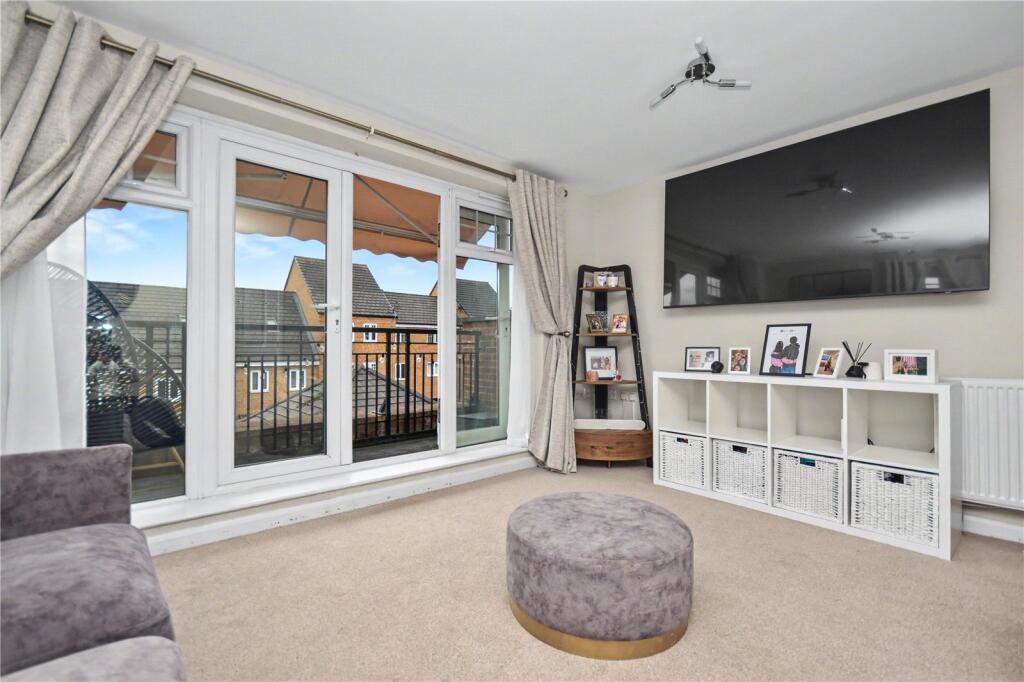 House in Wakefield, Hightown, Cutsyke - View 2