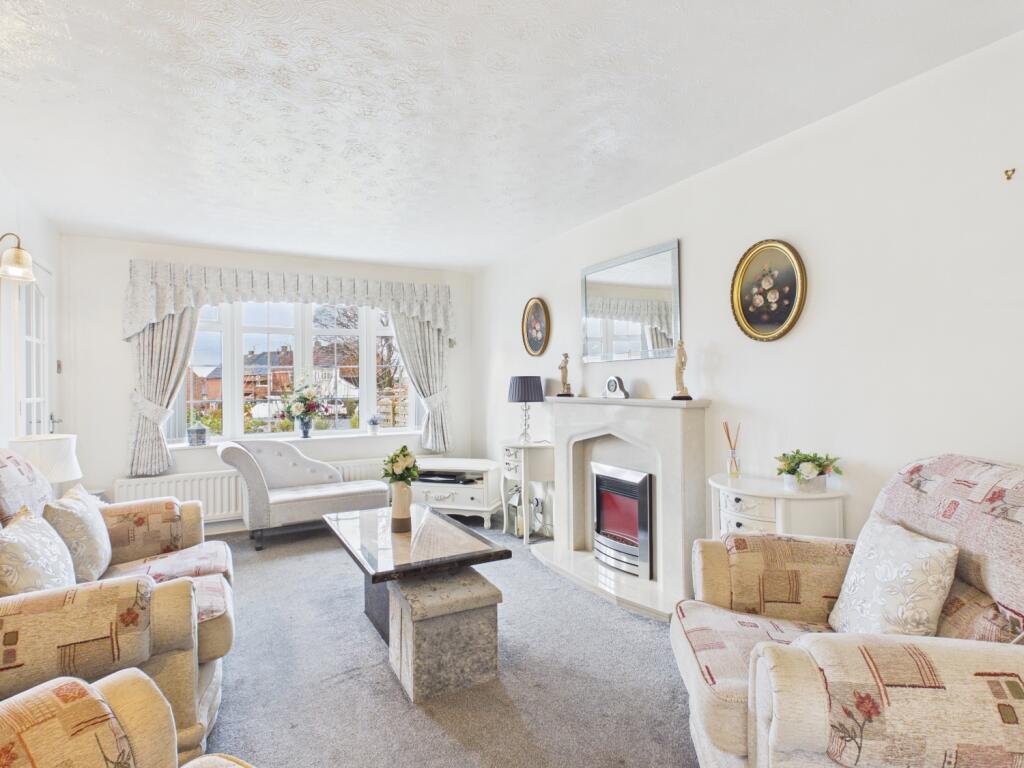 Rose Hill Road, Ashton-under-Lyne, OL6 8YG photo 4