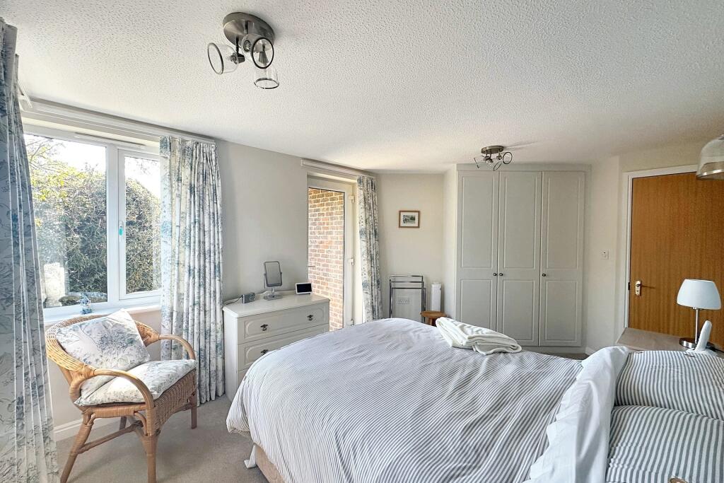 Verwood photo 4