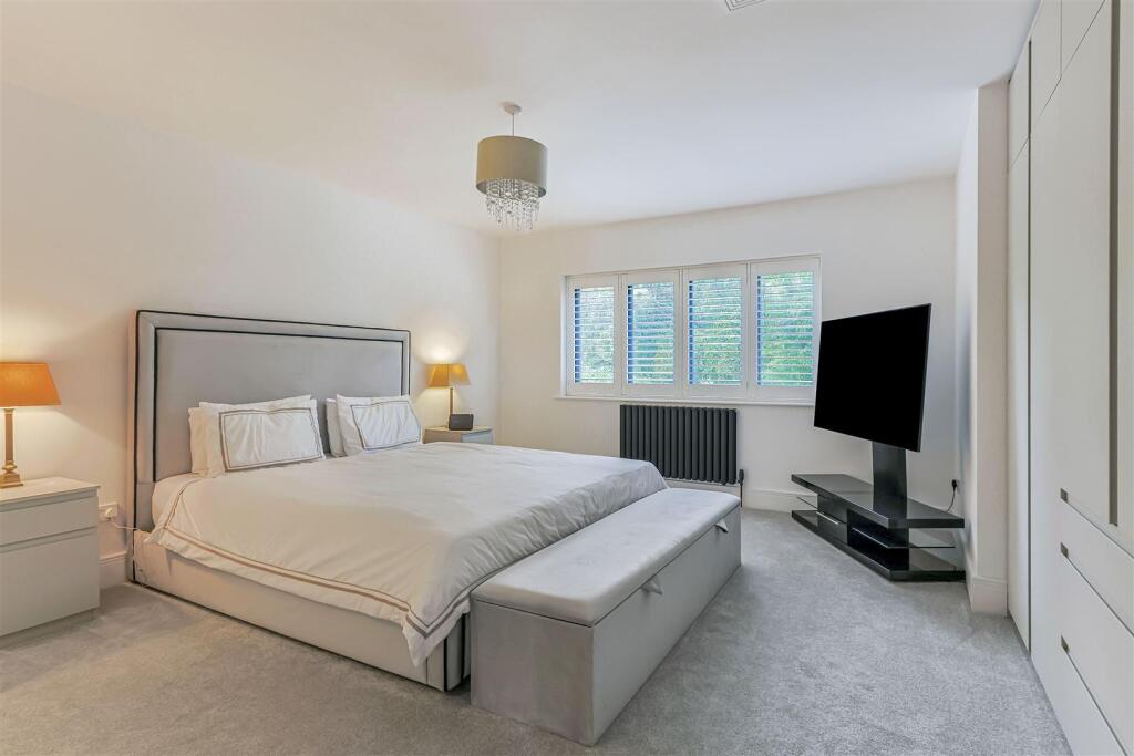 House in Wimborne Minster, Dorset - More