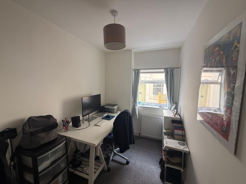 Apartment in Tonbridge - More