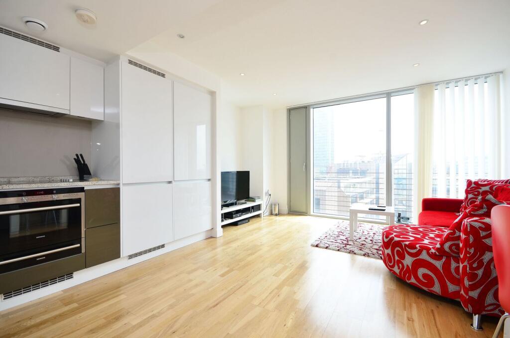 Main image of property: Landmark East Tower, Canary Wharf, London, E14
