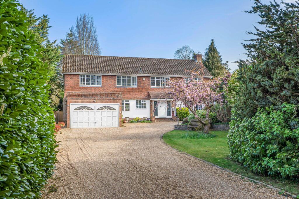 Main image of property: Tanners Dean, Leatherhead, KT22