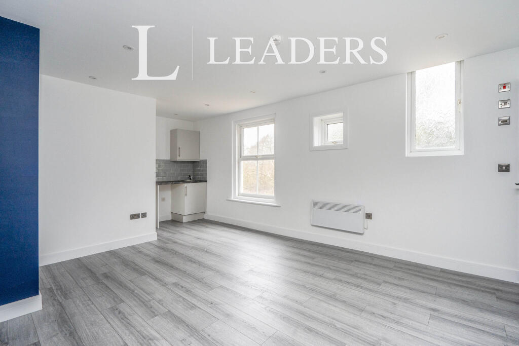 Main image of property: Spurlings Road, PO17