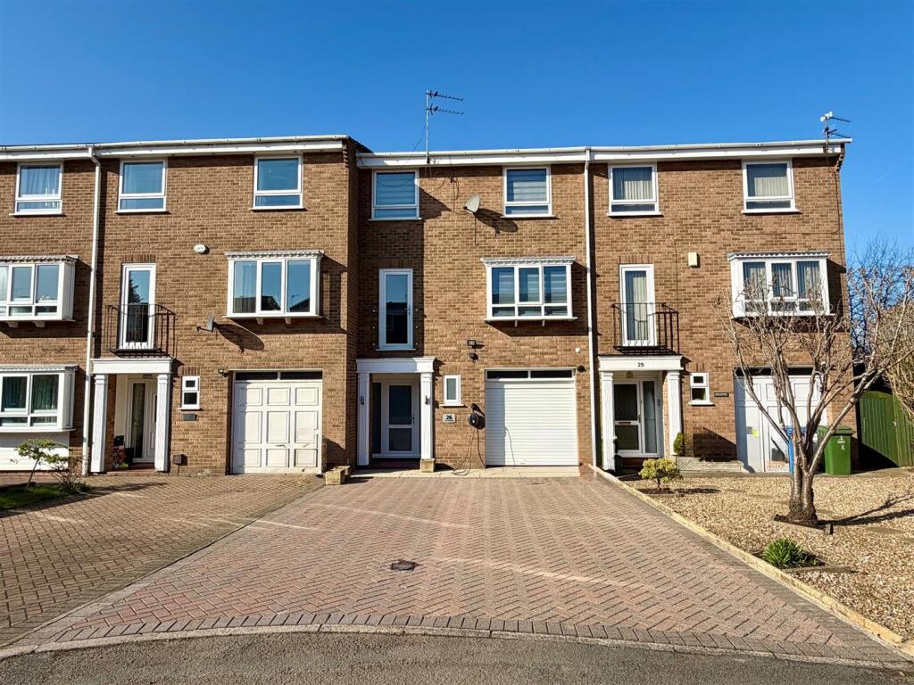 Main image of property: Ashwood, Bowdon