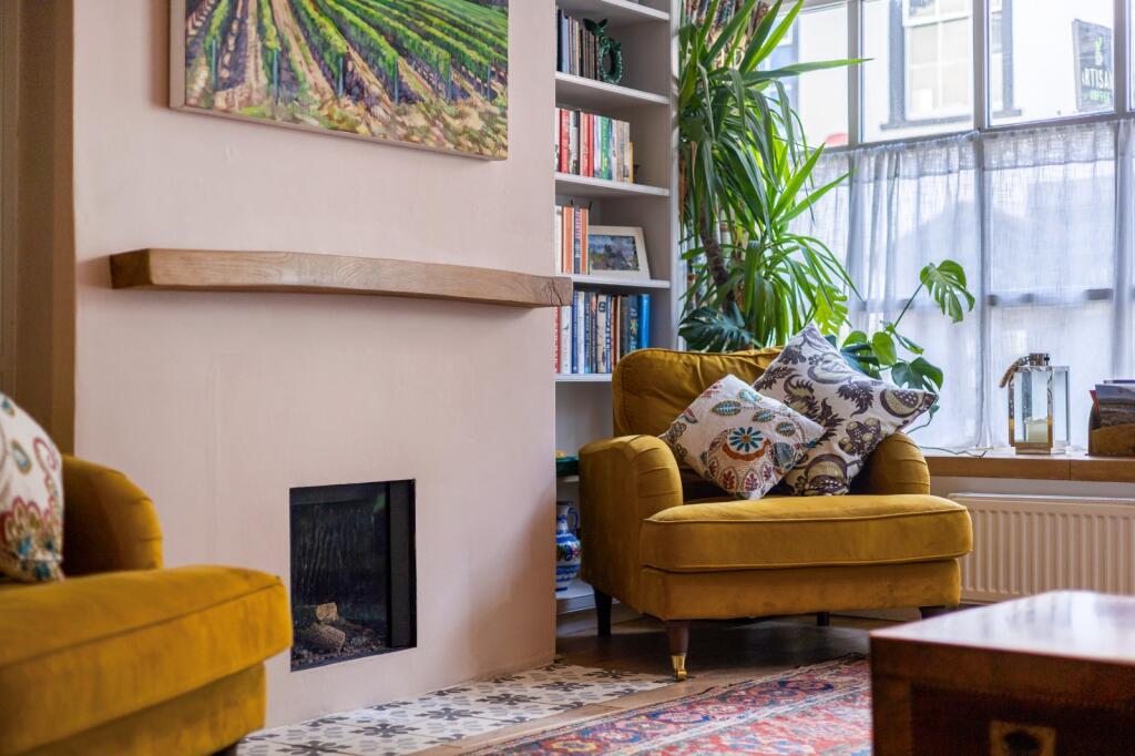 House in Lymington - More