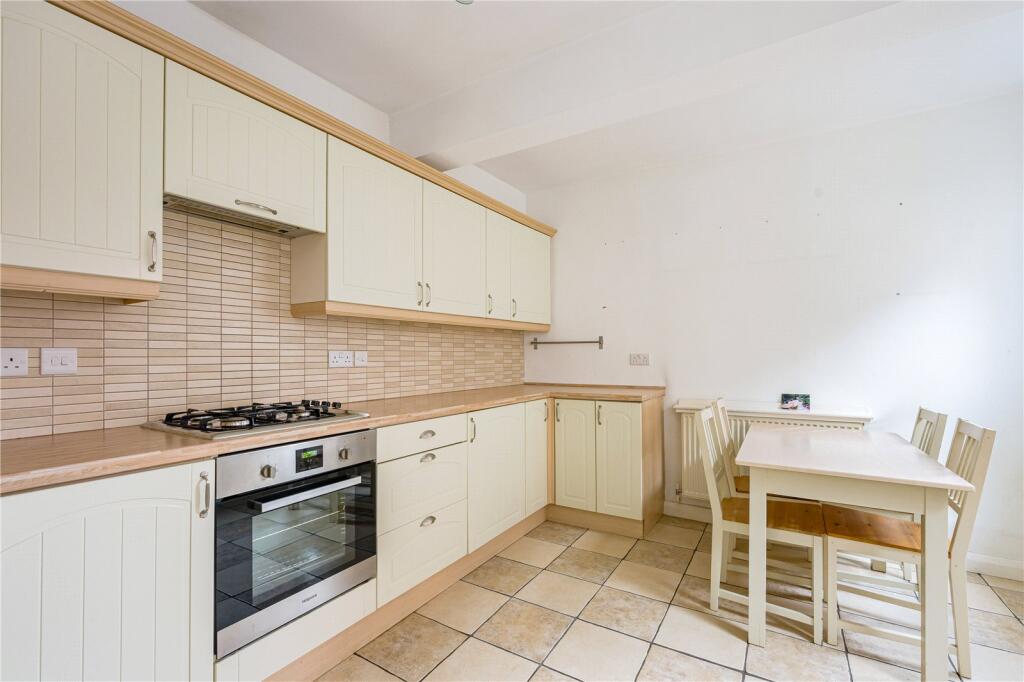 House in Nottingham - View 5