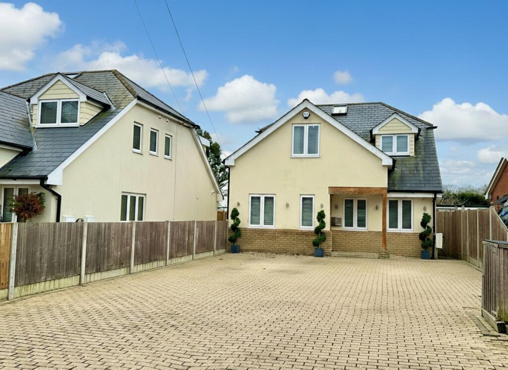 Main image of property: Church Street, Billericay, CM11