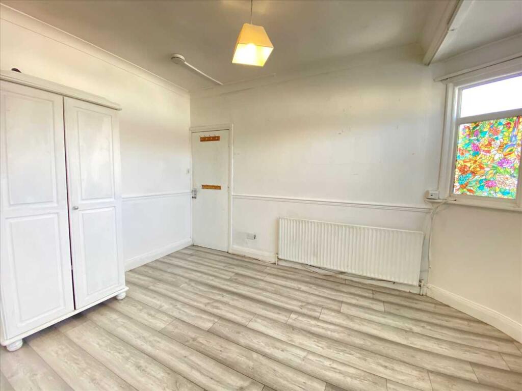 House in London - View 3