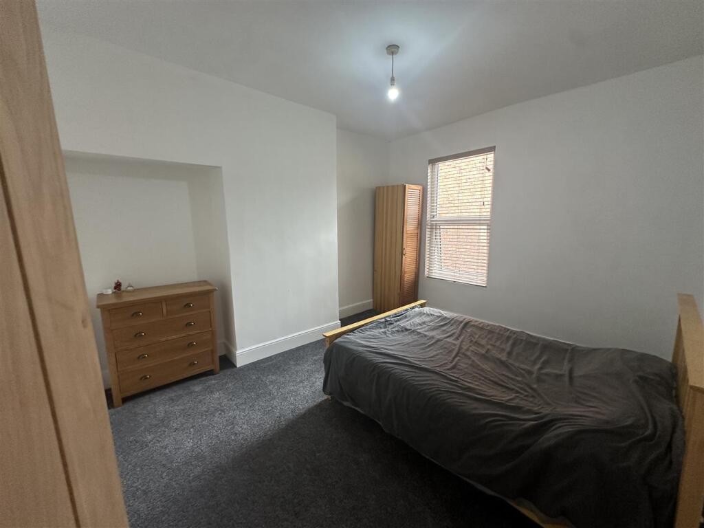 House in Preston - View 5