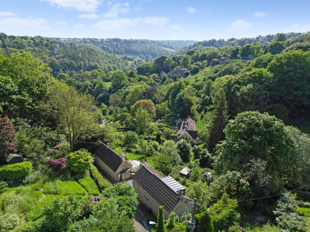 Marle Hill, Chalford, GL6 photo 2