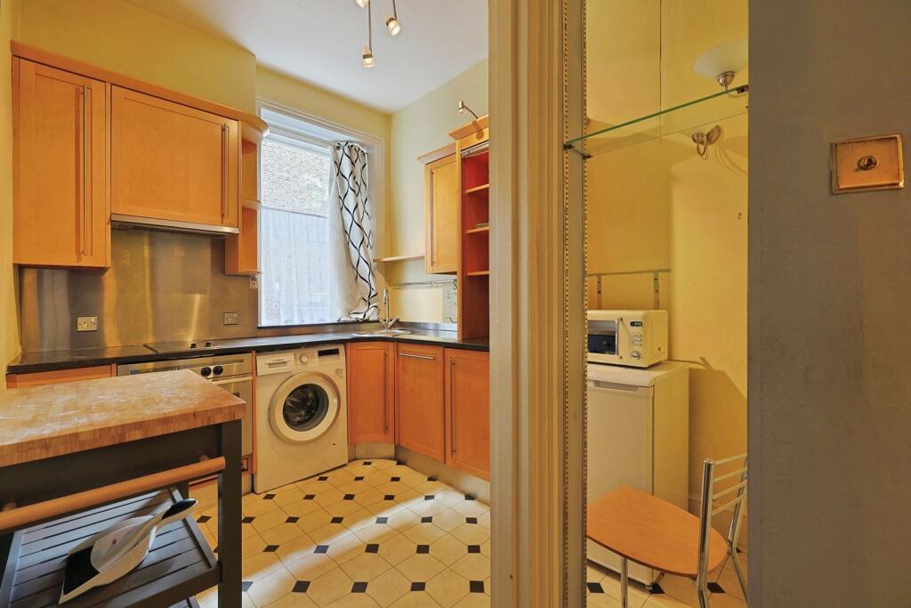 Apartment in London - View 4