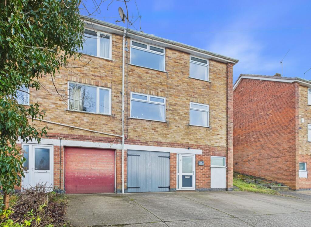 Main image of property: Chesterfield Avenue, Gedling, Nottingham