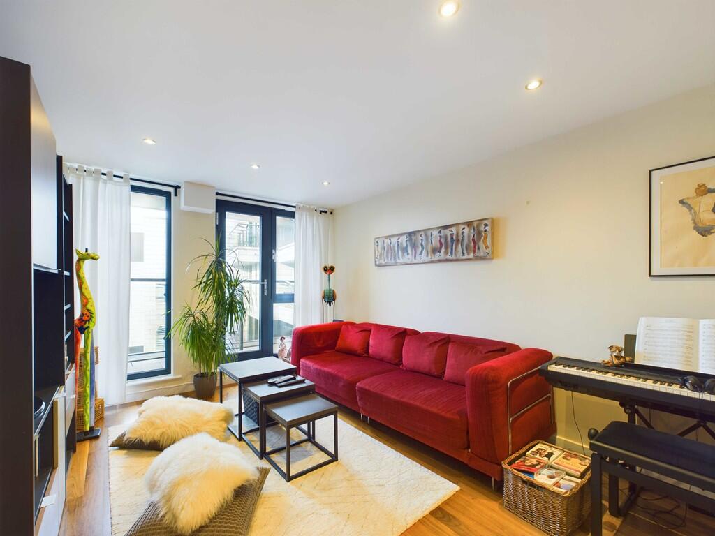 Apartment in London, Bankside, Elephant and Castle - View 2