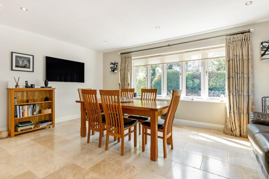 House in St Albans, Redbourn - More