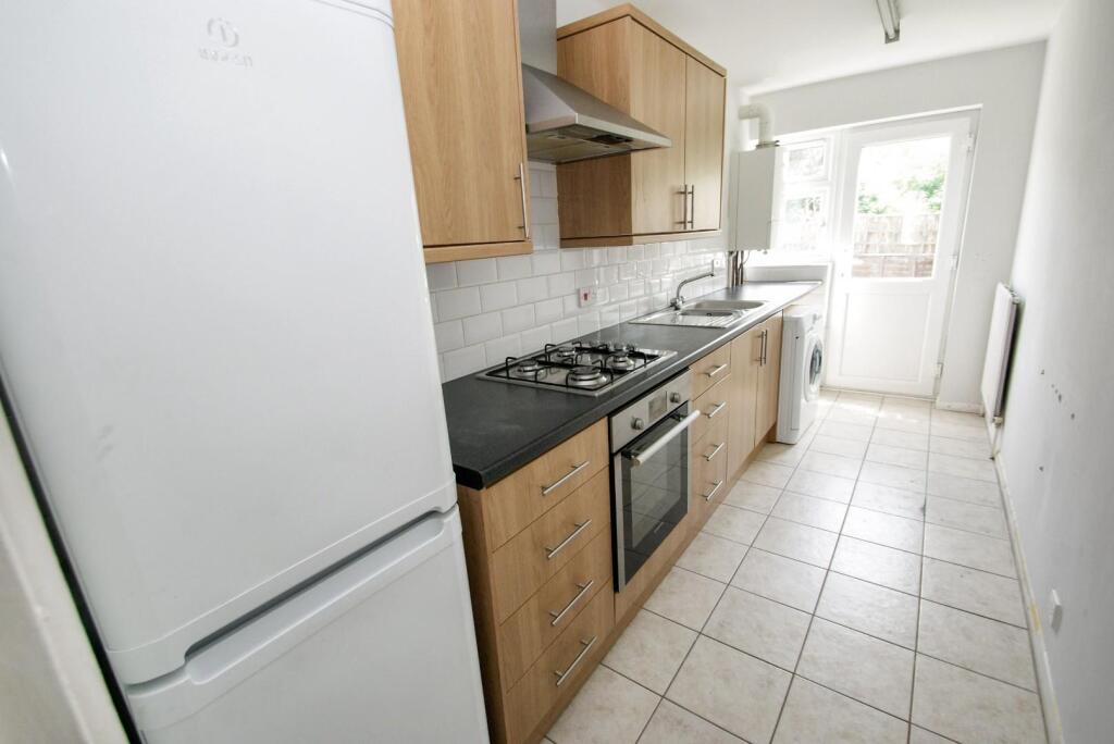 Apartment in Chelmsford - View 3