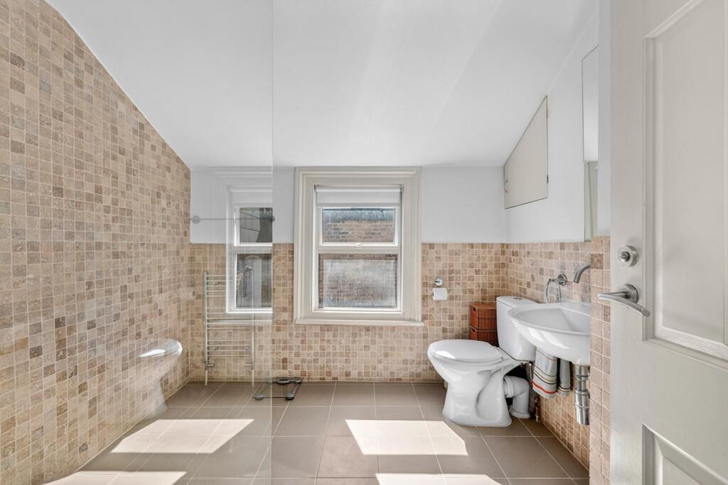 Agamemnon Road, West Hampstead, London, NW6 - More