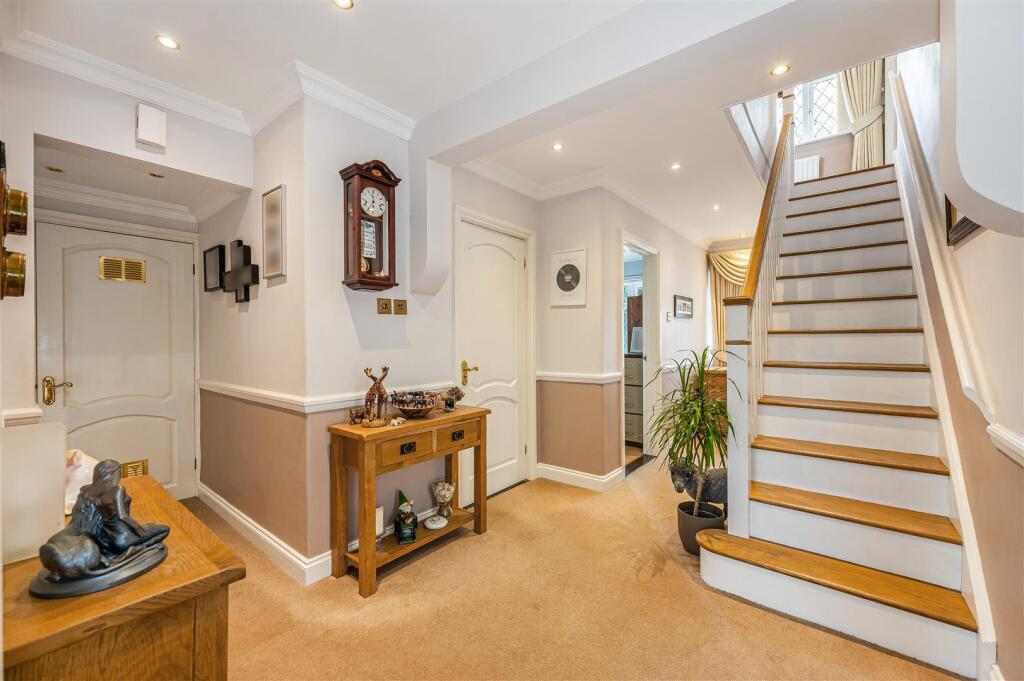 House in Winchester, Denmead - View 3