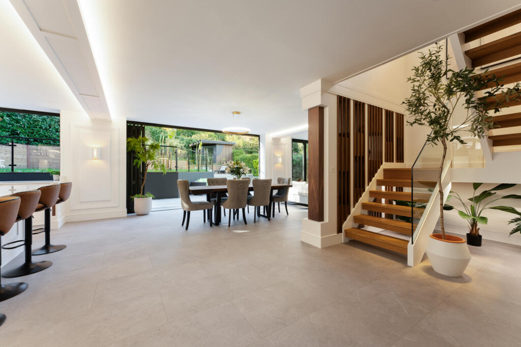 House in Bournemouth, Colehill - View 3