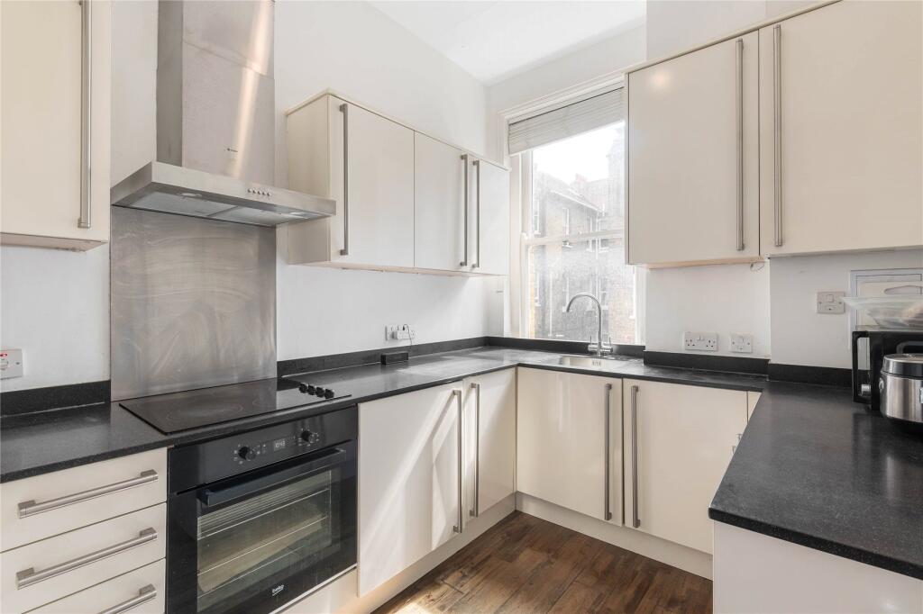 Apartment in London - View 2