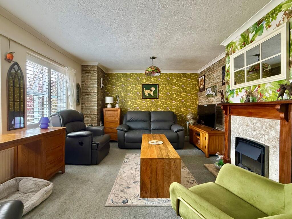 Apartment in Tonbridge - View 3