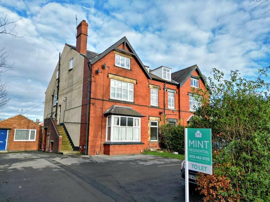 Main image of property: Street Lane, Roundhay, Leeds, LS8 2AL