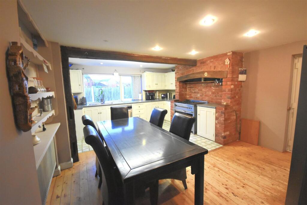 Castle Close, Tenbury Wells photo 4