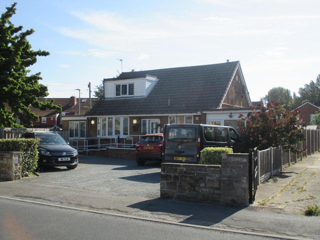 Main image of property: Richmond House, Greenways, Carr Lane, South Kirkby, Pontefract, WF9 3DB