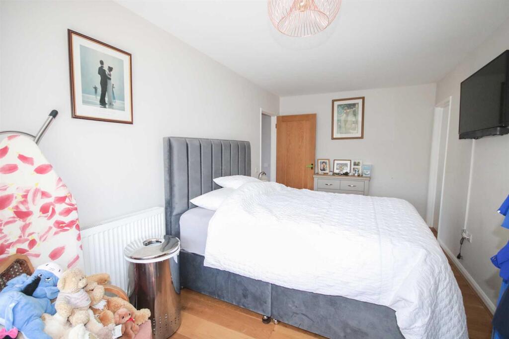 Apartment in Cambridge - More