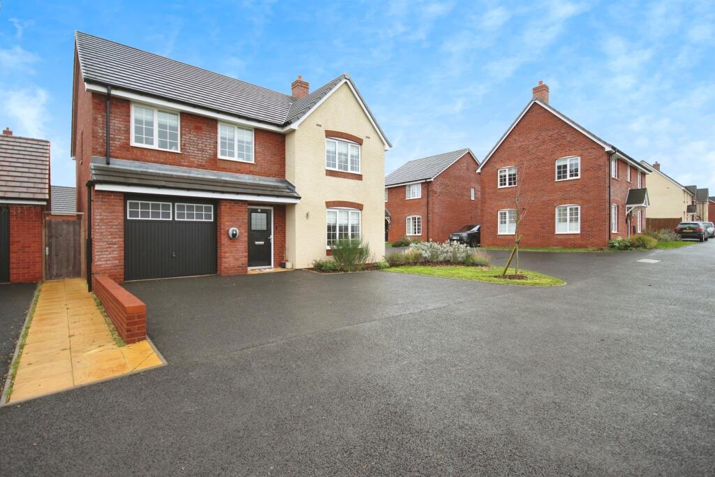 Main image of property: Archangel Close, Warwick