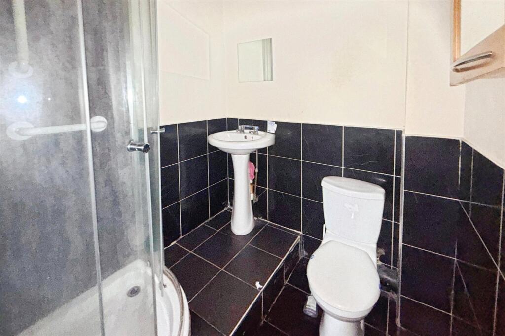 Apartment in Salford, Greater Manchester - More