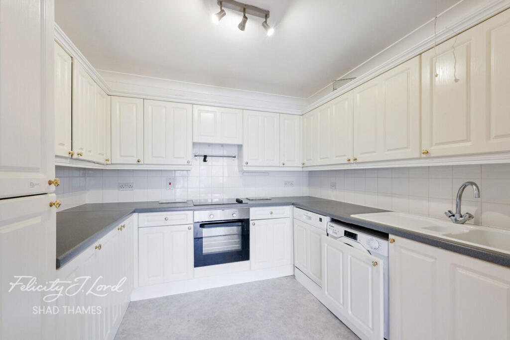 Apartment in London, Surrey Quays, Rotherhithe - View 4