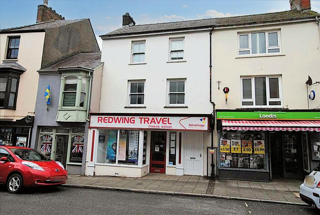 3-bed terraced on 24 Main Street, £175,000