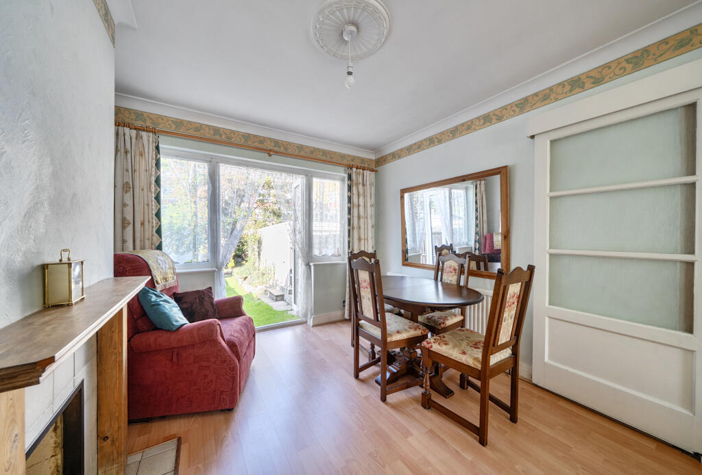 House in Croydon - More