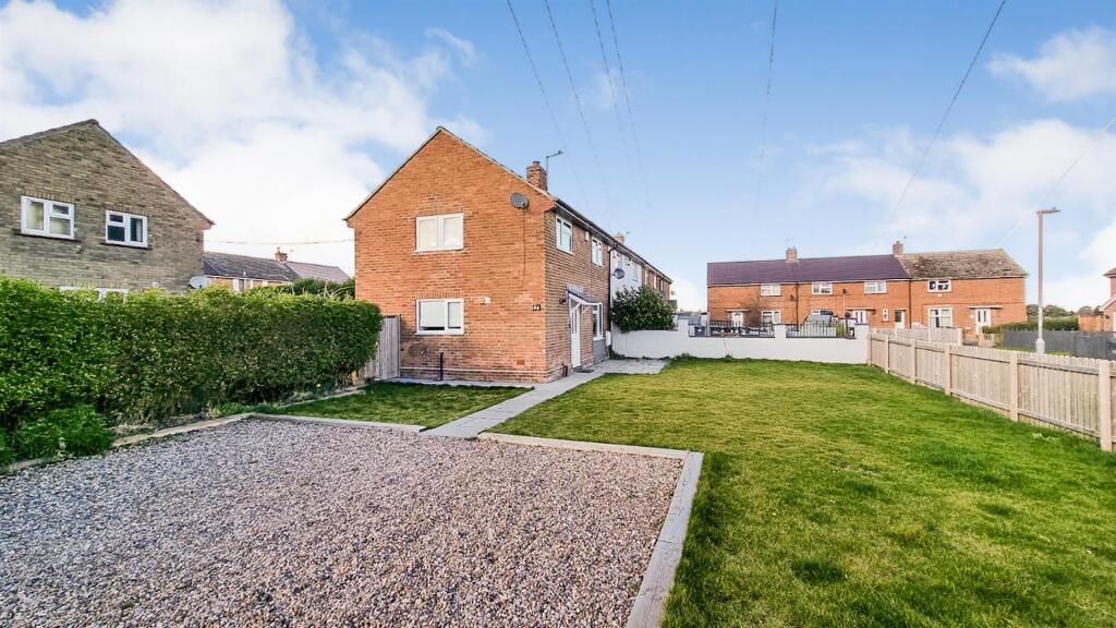 Main image of property: Hoe View Road, Cropwell Bishop, Nottingham, NG12 3DF