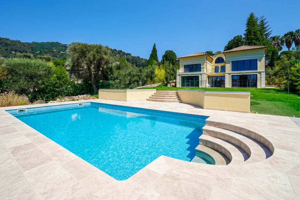 Main image of property: Provence-Alps-Cote d`Azur, Alpes-Maritimes, Roquebrune-Cap-Martin
