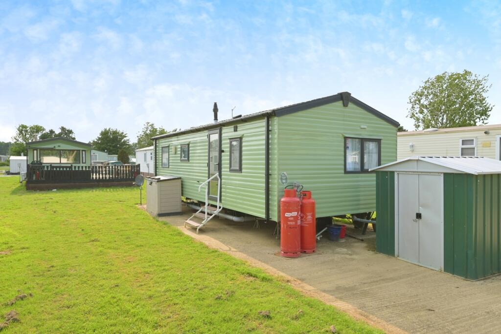 Main image of property: Crow Lane, Little Billing, Northampton, Northamptonshire, NN3