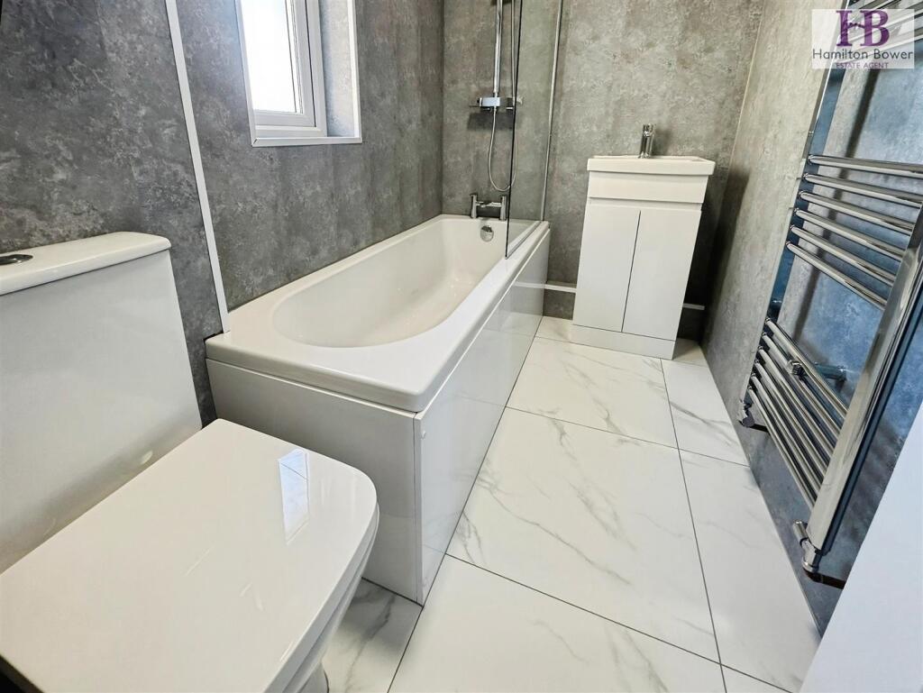 Apartment in Bradford - More
