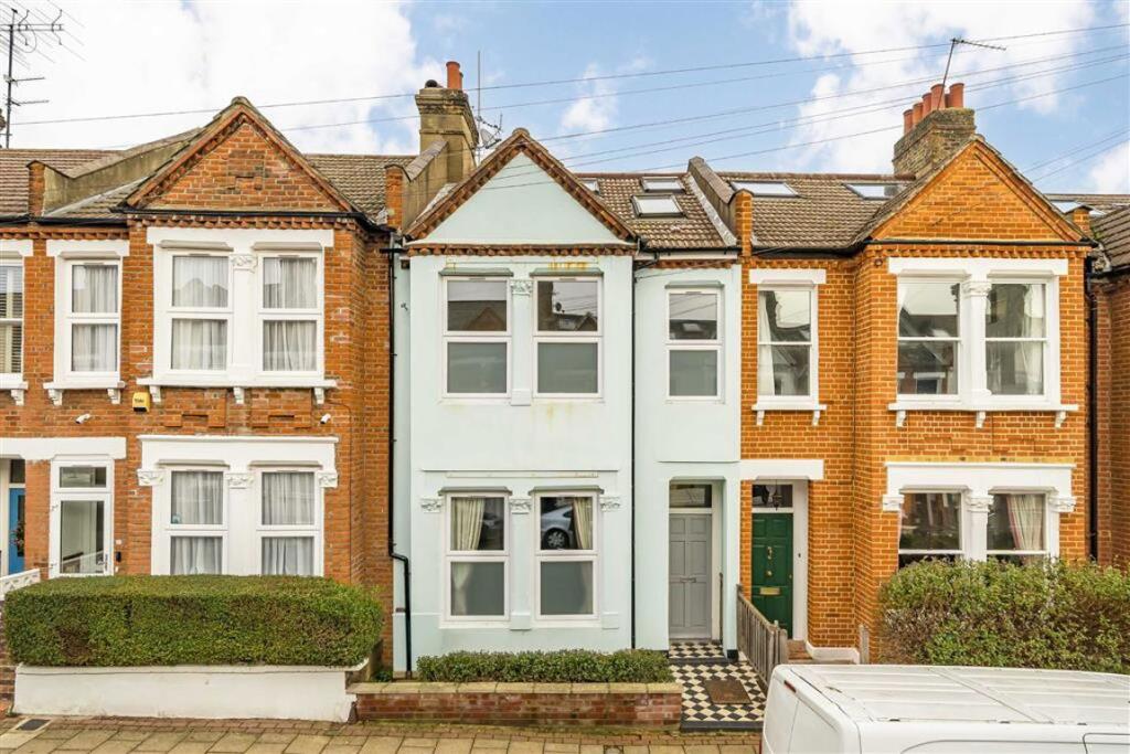 Main image of property: Cathles Road, Balham