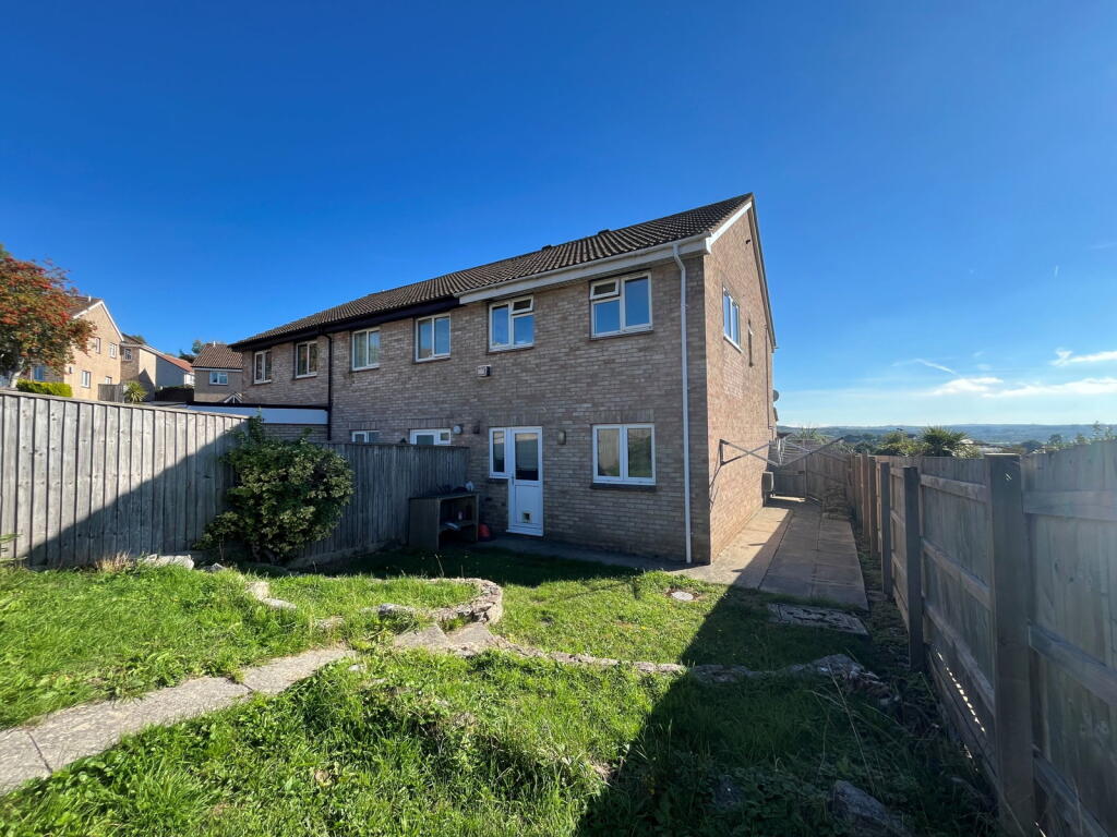 Main image of property: Hollam Way, Kingsteignton, Newton Abbot, TQ12 3RG