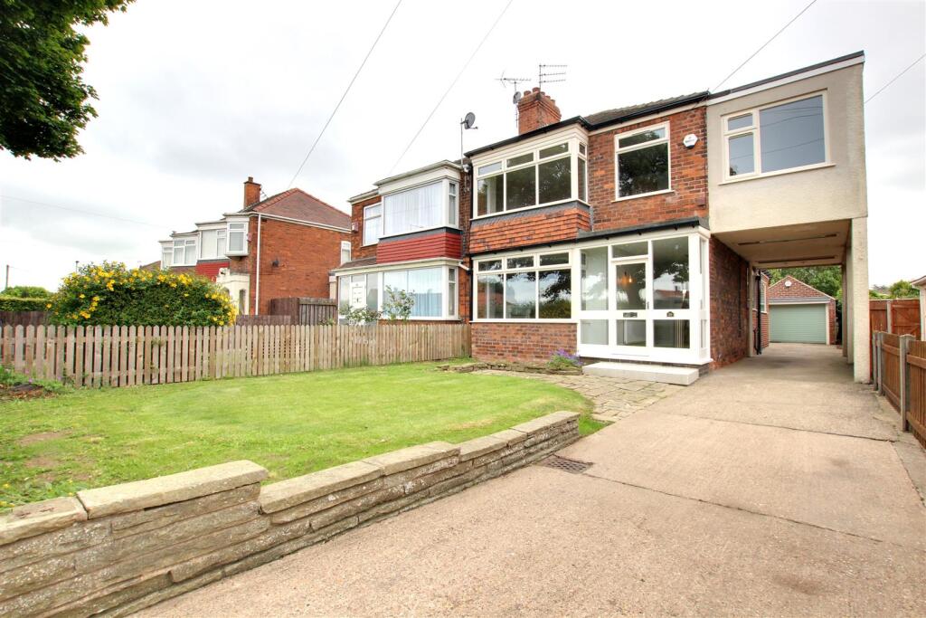 Main image of property: Ganstead Lane, Bilton, Hull