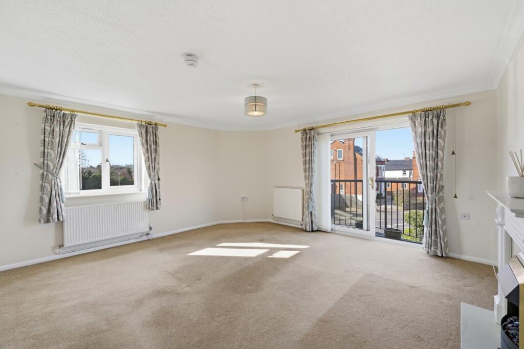 Apartment in Rushcliffe, Abbey Park - View 3