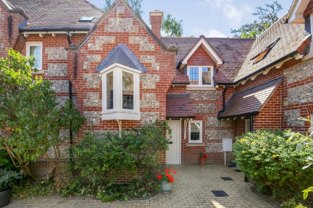 Main image of property: Florence Court, Wilton, Salisbury, Wiltshire, SP2