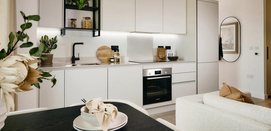 Apartment in Watford - View 4