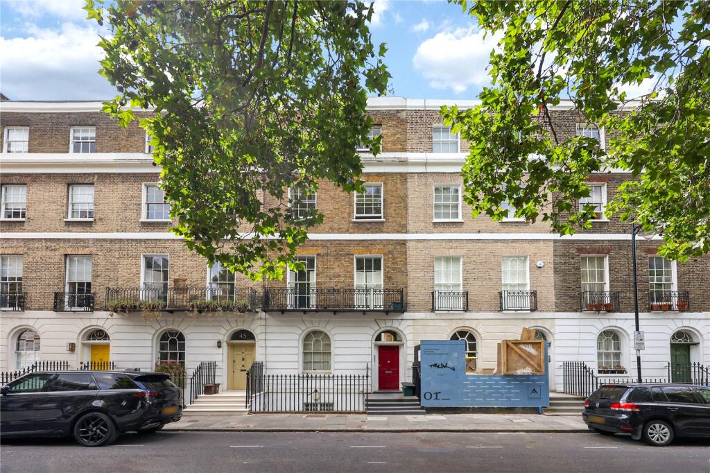 Apartment in London - More