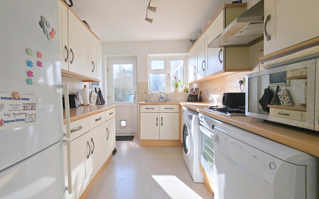 Butler Road, Crowthorne, Berkshire, RG45 - View 5