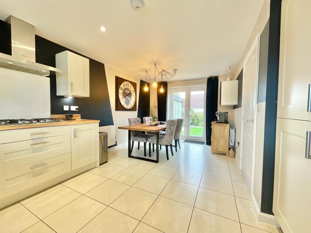 Wheelwright Drive, Eccleshall, ST21 photo 2
